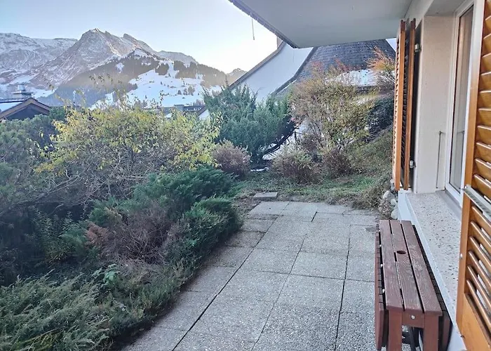 Skirennen Von Der Terrasse Mitverfolgen 아파트